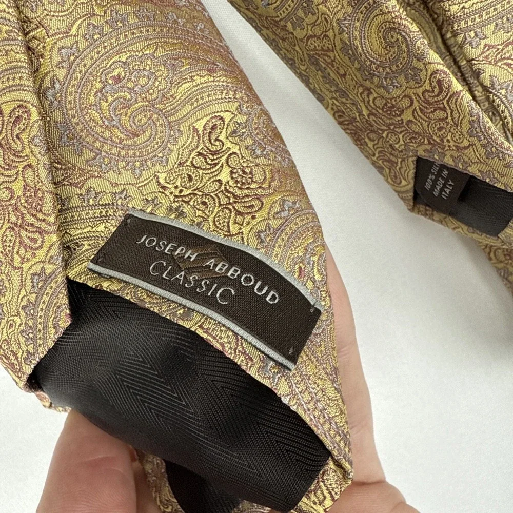 Joseph Abboud Men's Yellow & Silver & Red Paisley Silk‎ Neck Tie $118